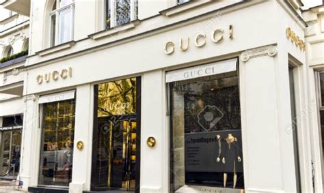 gucci roma lavora con noi|Gucci job application.